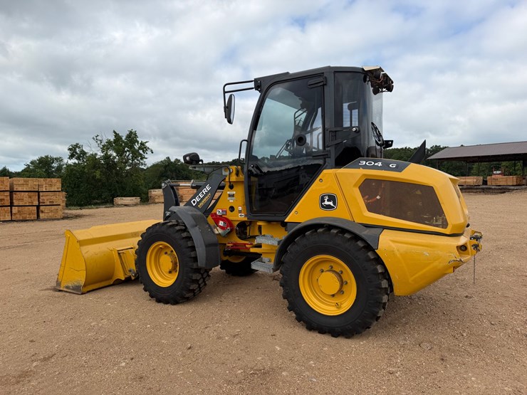 2023-john-deere-g-image-5