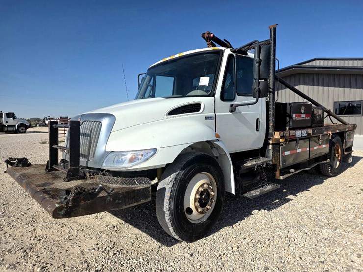 2015-international-durastar-4300-image-1