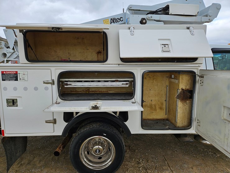 2008-ford-f550-image-79