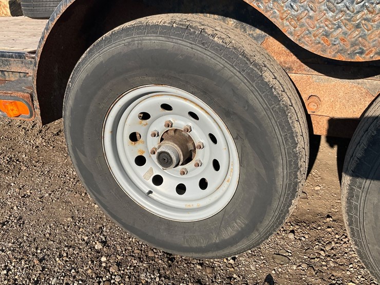#2201-•-2017-spartan-20ch-tilt-equipment-trailer-image-17