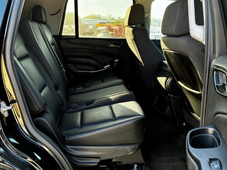 2015-chevrolet-tahoe-image-10