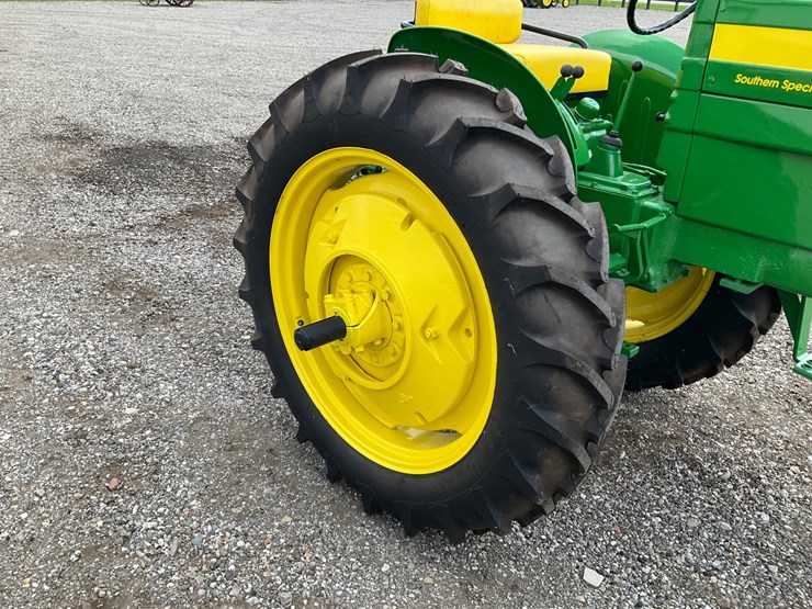 1957-john-deere-320-image-14