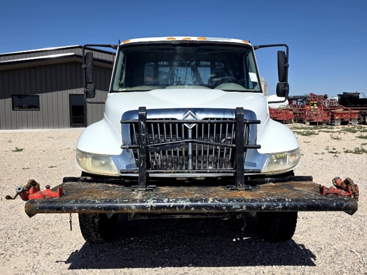 2009-international-durastar-4300-image-2