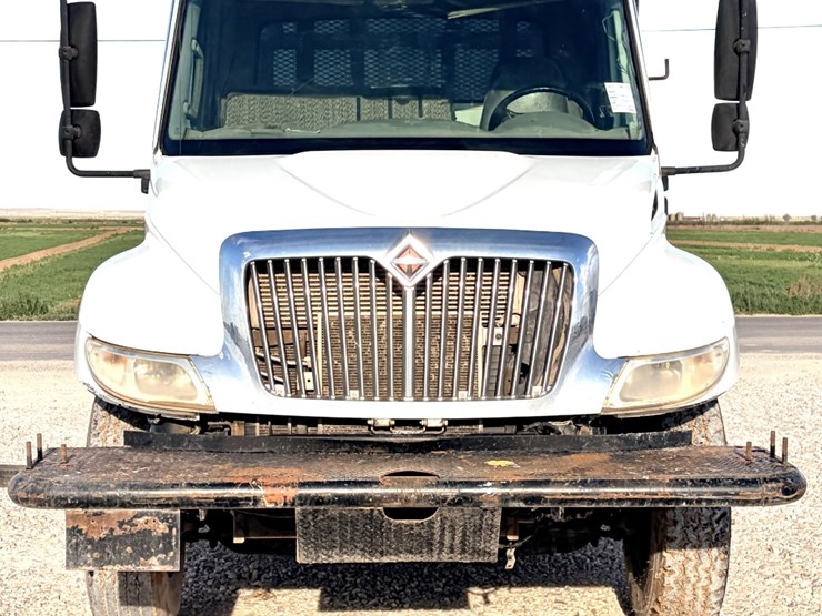 2012-international-durastar-4300-image-2