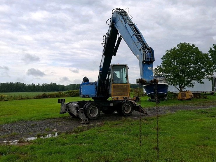 2015-fuchs-mhl320-image-8