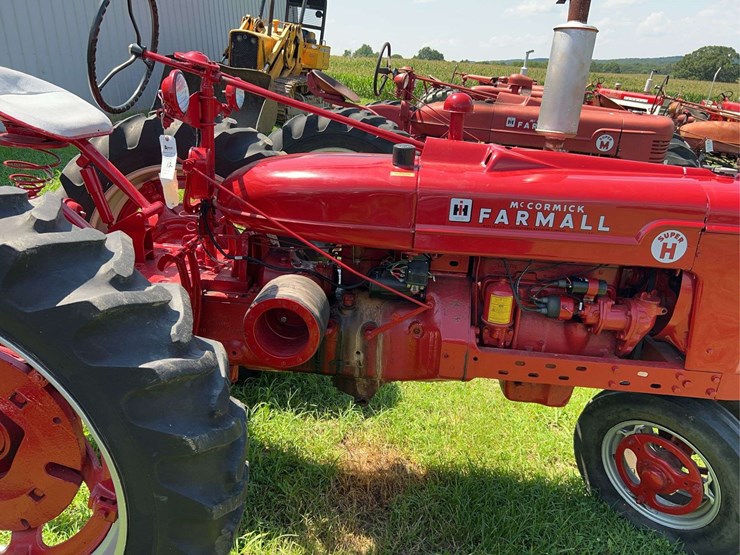 1953-farmall-super-h-image-8
