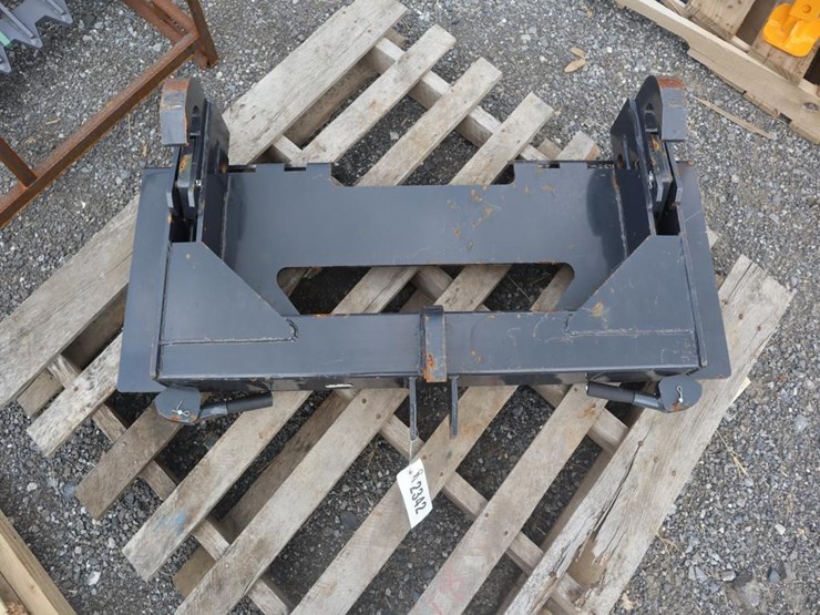 qa-to-3pt-hitch-adapter-image-1