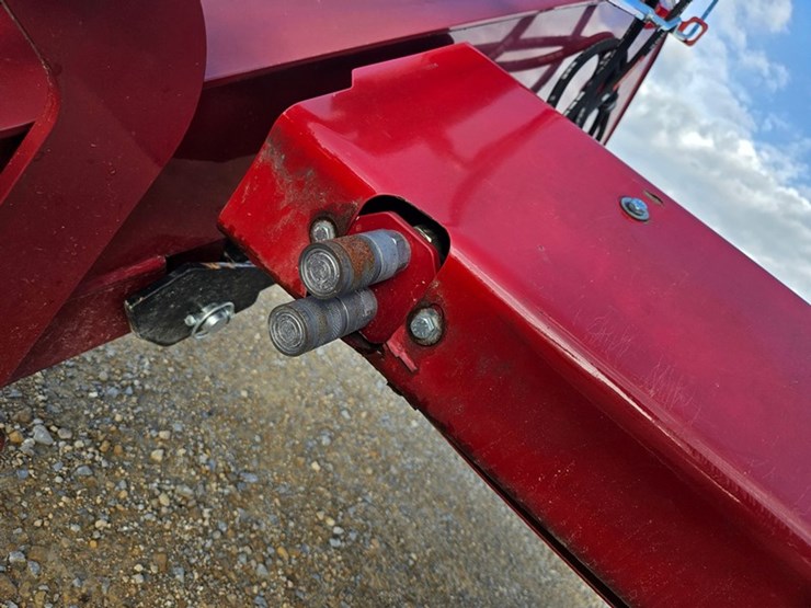 case-ih-l630-image-10
