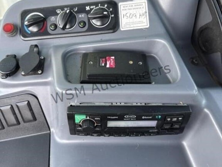 kubota-m110gx-image-40
