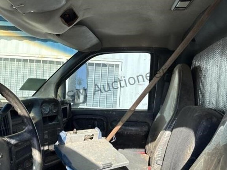 2004-chevrolet-c4500-kodiak-water-truck-image-22