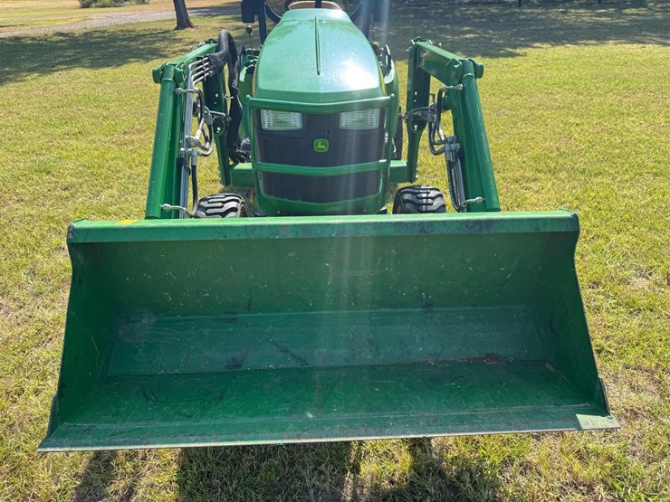 2014-john-deere-1023e-image-5
