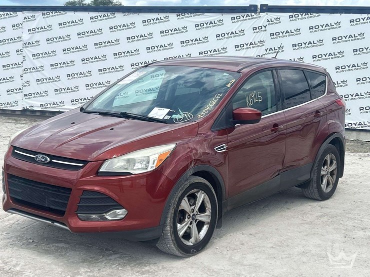 2014-ford-escape-image-1