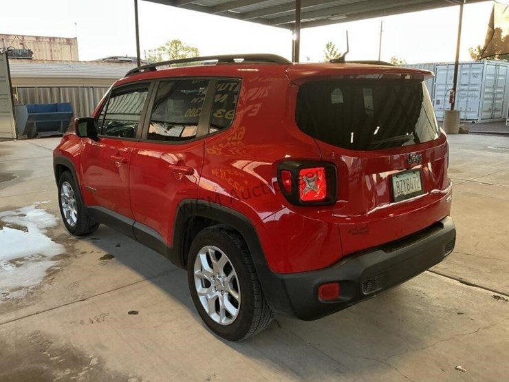 2016-jeep-renegade-image-5