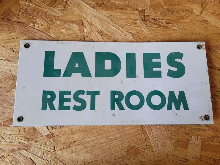 (4)-restroom-porcelain-signs-image-2