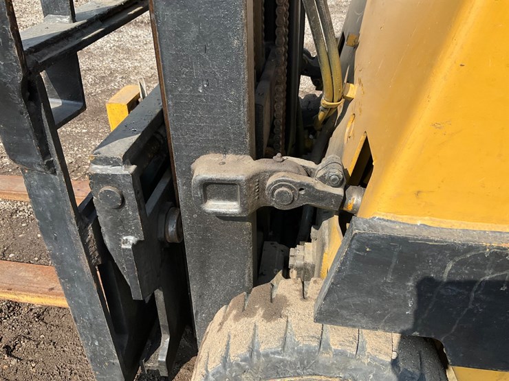 caterpillar-mc30-image-18