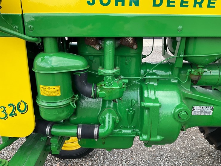 1957-john-deere-320-image-17
