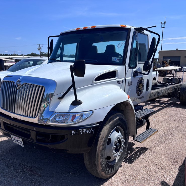 2006 INTERNATIONAL DURASTAR 4300