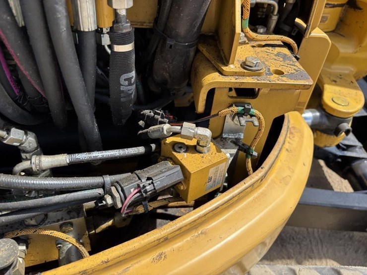 caterpillar-303.5-image-44