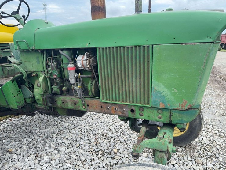 1961-john-deere-3010-image-4