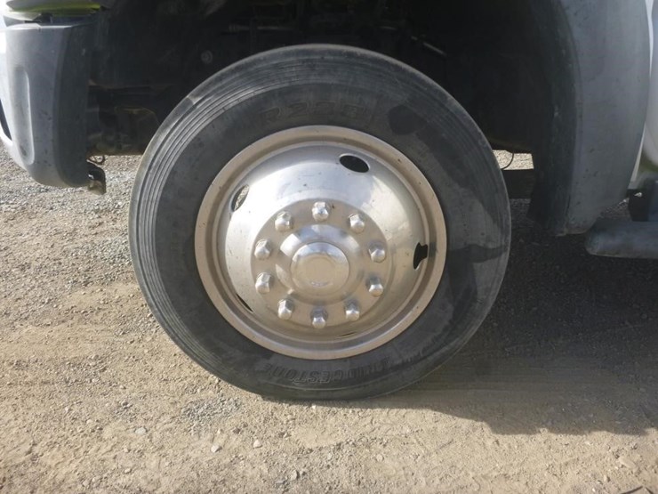 2016-ford-f550-image-19