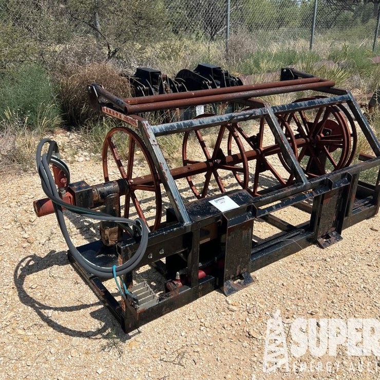 MASSEY-FERGUSON 8