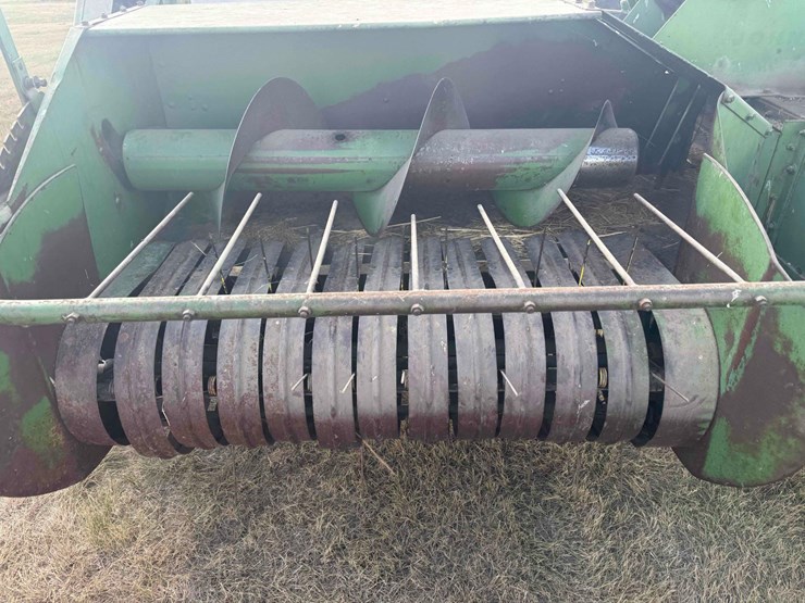 john-deere-14t-image-9