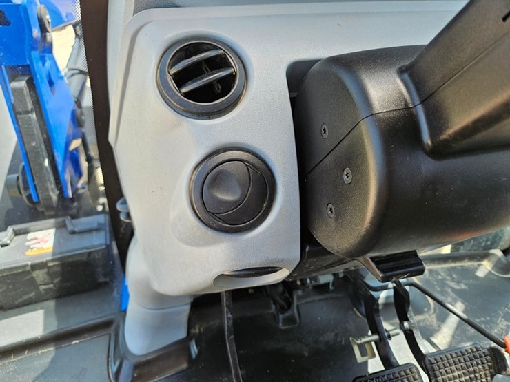 new-holland-t6.155-image-54