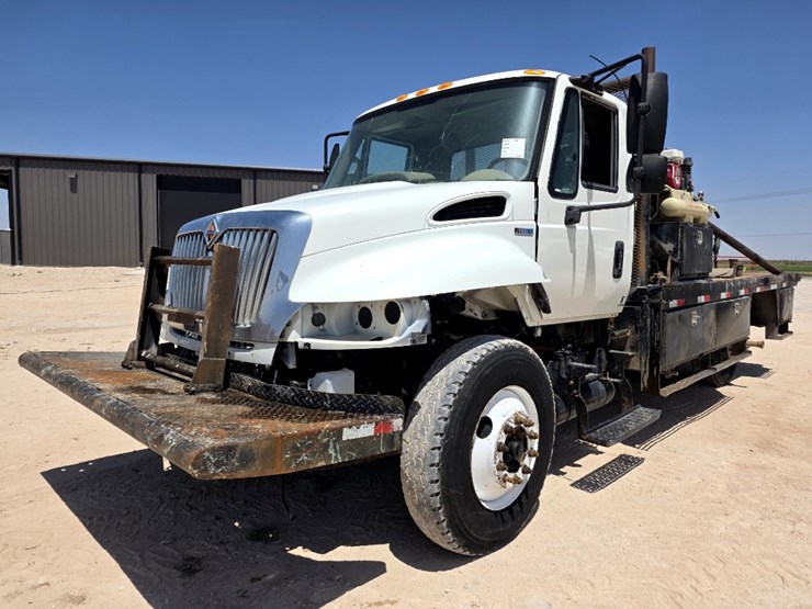 2015-international-durastar-4300-image-1