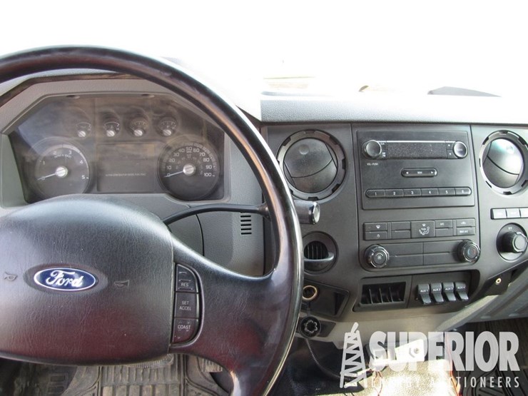 2015-ford-f650-xl-image-15