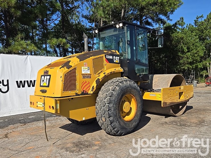 2020-caterpillar-cs56b-image-5