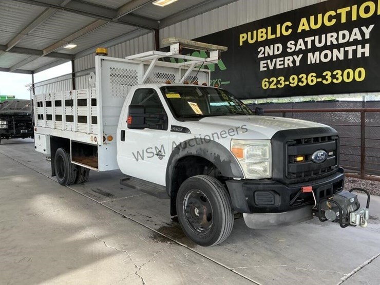 2011-ford-f550-image-2