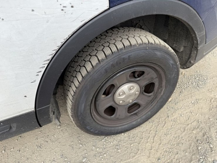 2018-ford-explorer-image-11