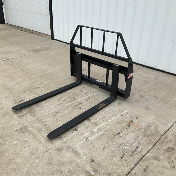 #2504 • Unused Kivel Pallet Forks