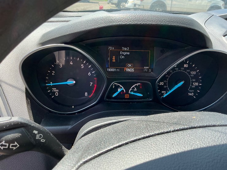 2017-ford-escape-se-image-21