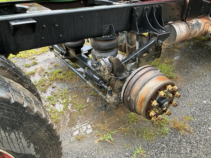 1989-ford-l8000-image-46