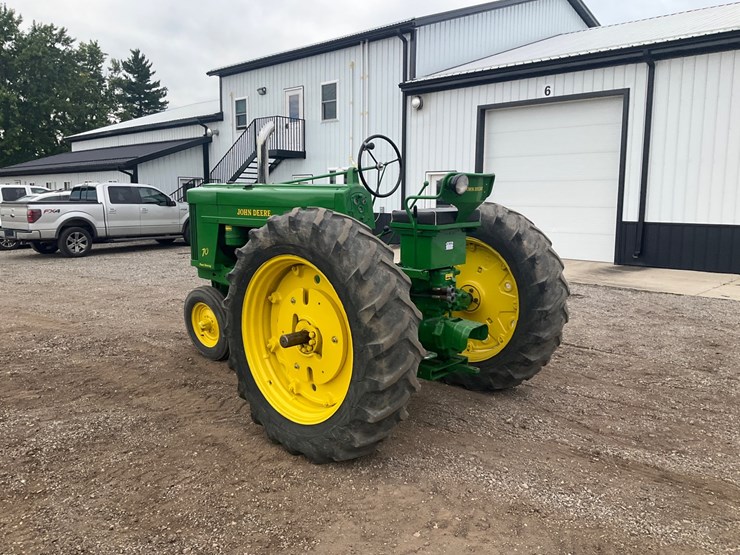 1955-john-deere-70-image-3