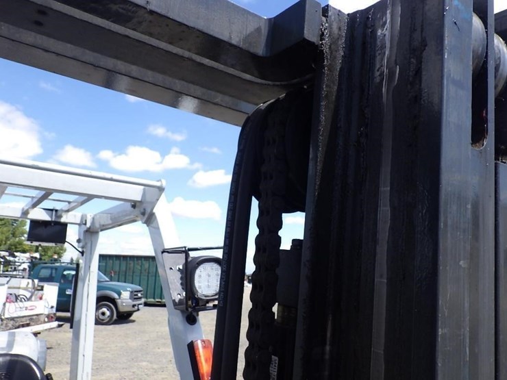 unicarriers-mcp1f2a25lv-forklift-image-13