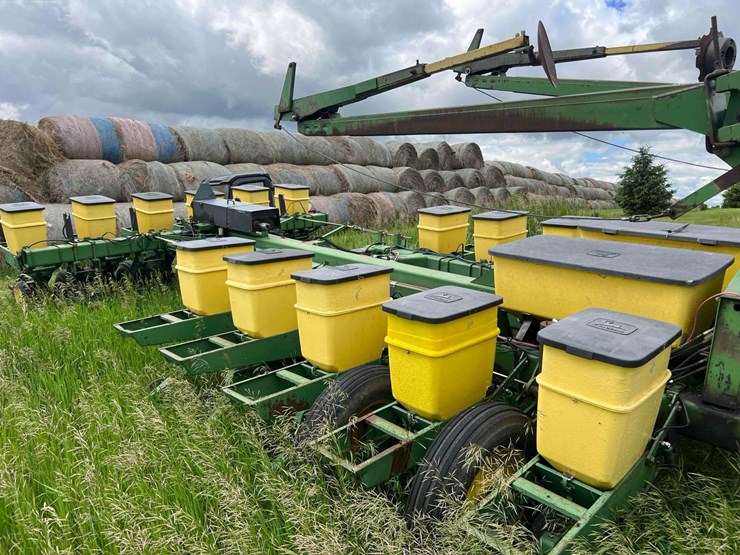 john-deere-7000-image-4