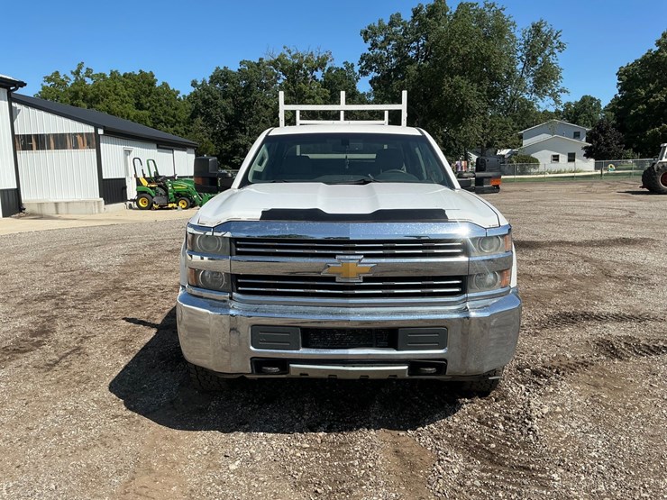 2016-chevrolet-silverado-2500-image-8