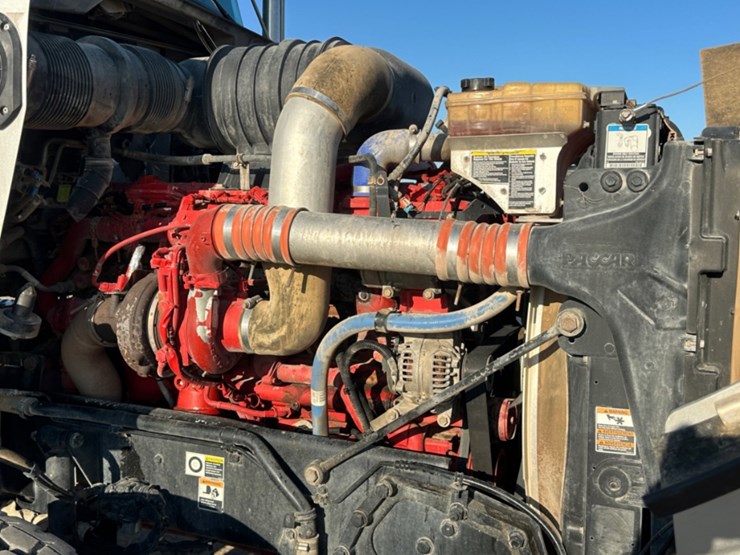 2015-kenworth-t800-image-11