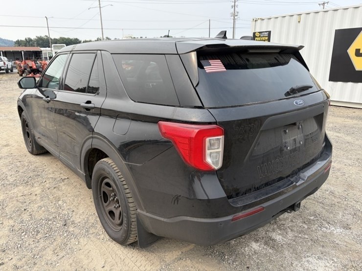 2020-ford-explorer-image-6