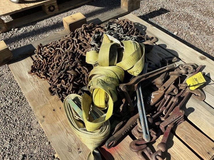 pallet-of-asst-chains,-binders-&-straps-image-4