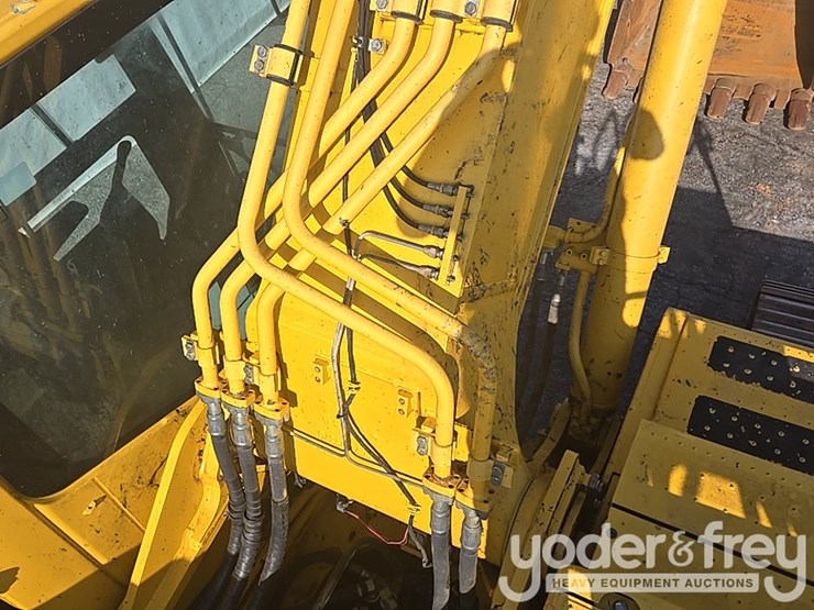 2020-komatsu-pc360-lc-11-image-23