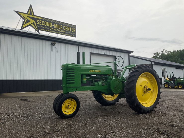1941-john-deere-b-image-1