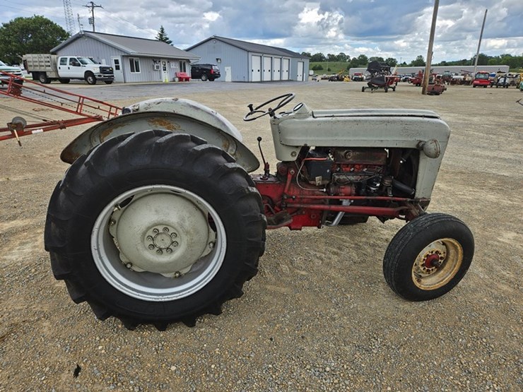 ford-800-image-6