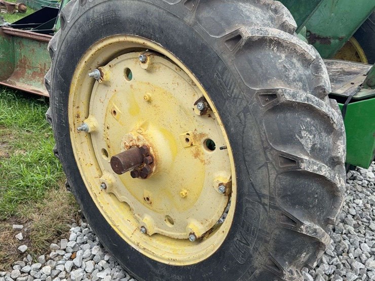 1961-john-deere-3010-image-8