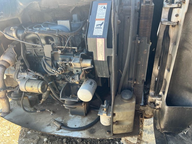 2004-bobcat-334d-image-50