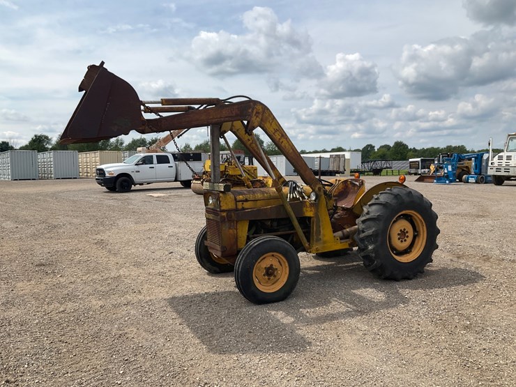 1954-massey-ferguson-202-image-1