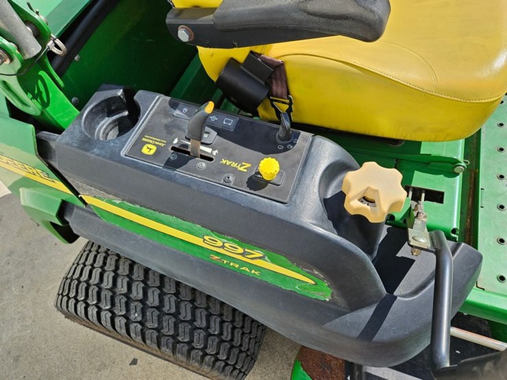 john-deere-997-image-25