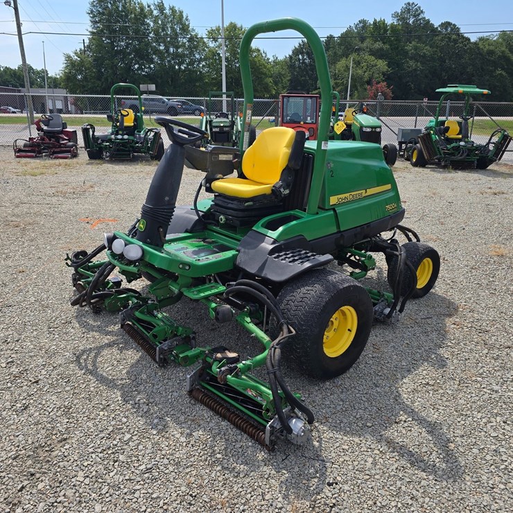 2016 JOHN DEERE 7500A